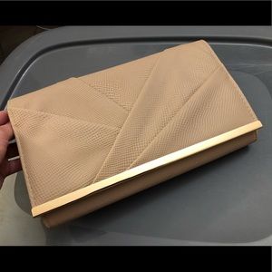 💜 2/$25 Pleated Clutch Gold Trim (Ardene)